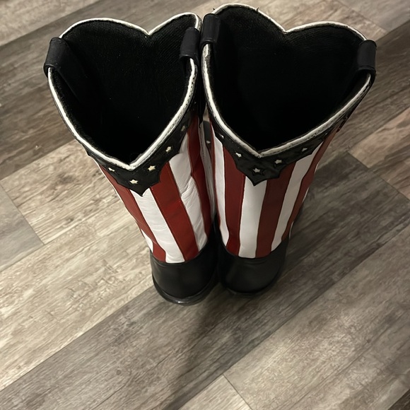 Awesome Patriotic Cowboys Boots. True to size square toe. - Picture 2 of 4